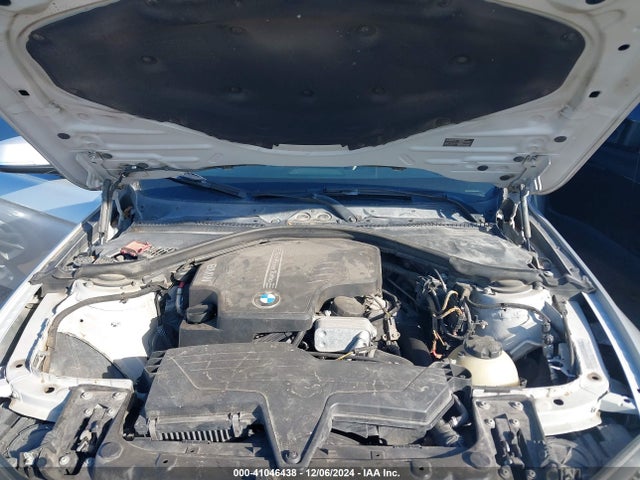 WBA3C3C54EF984977 BMW 320i Xdrive