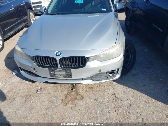 WBA3C3C54EF984977 BMW 320i Xdrive