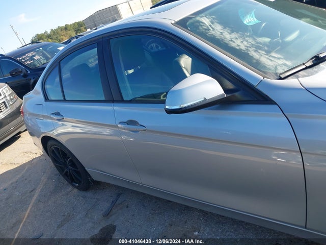 WBA3C3C54EF984977 BMW 320i Xdrive