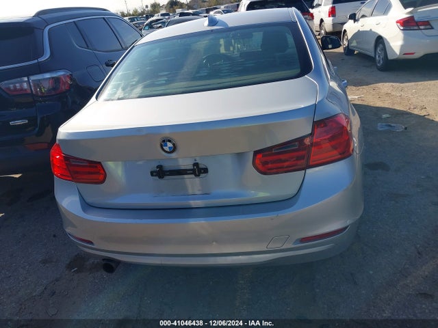 WBA3C3C54EF984977 BMW 320i Xdrive
