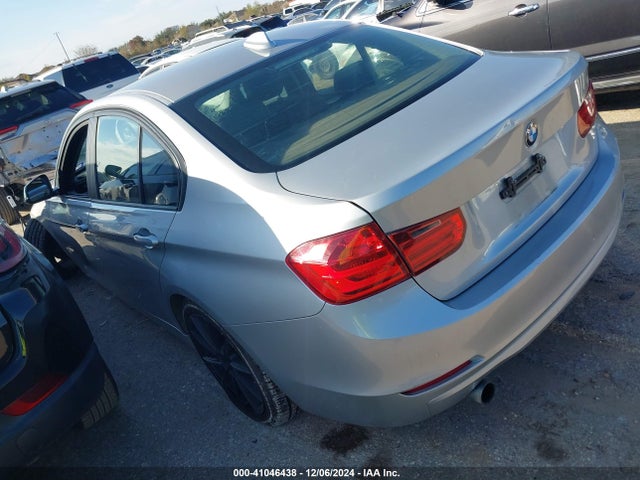 WBA3C3C54EF984977 BMW 320i Xdrive