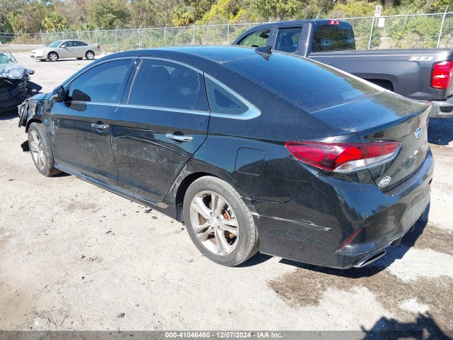 Hyundai Sonata Sport 2018 5NPE34AF2JH680091 Image 3