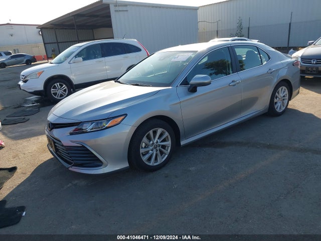 Toyota CAMRY LE 2024 4T1C11AK6RU261506 Image 2