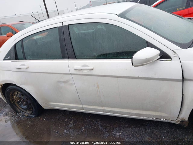 Chrysler 200 LX 2014 1C3CCBAB8EN168516 Image 13