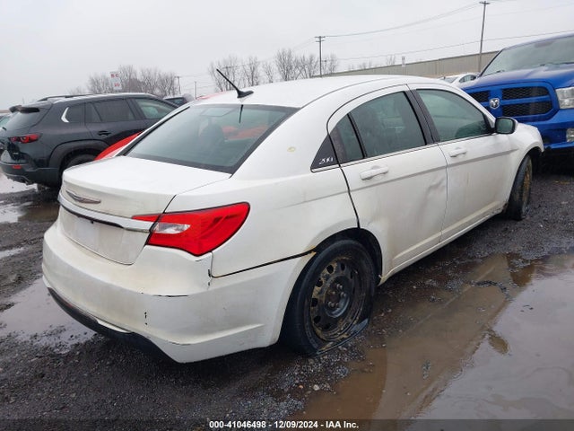 1C3CCBAB8EN168516 Chrysler 200 LX