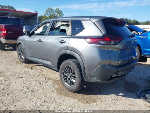5N1AT3AA6MC738745 Nissan Rogue S Fwd