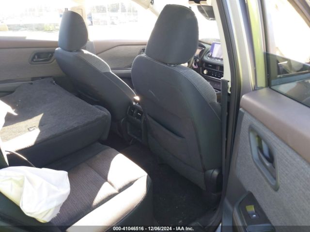 5N1AT3AA6MC738745 Nissan Rogue S Fwd