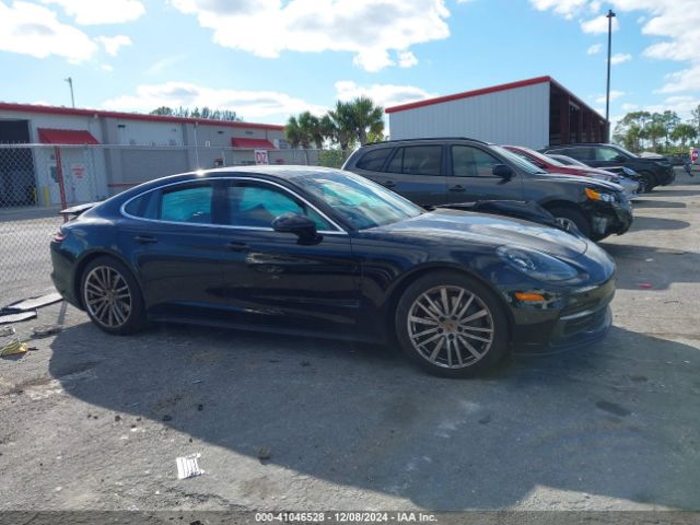 WP0AB2A71HL121006 Porsche Panamera 4s