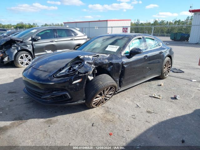 WP0AB2A71HL121006 Porsche Panamera 4s