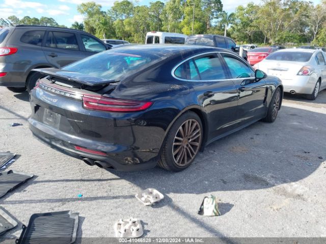 WP0AB2A71HL121006 Porsche Panamera 4s