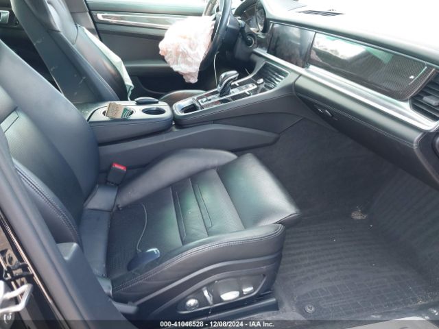 WP0AB2A71HL121006 Porsche Panamera 4s