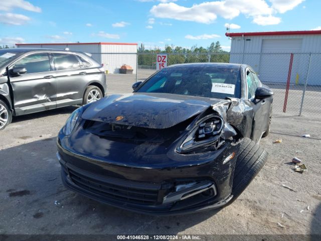 WP0AB2A71HL121006 Porsche Panamera 4s