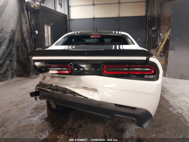 2C3CDZBT5JH228140 Dodge Challenger R/t Plus Shaker
