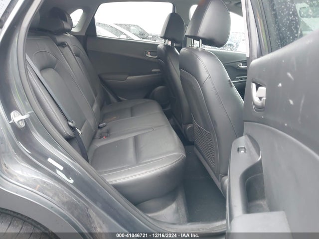 KM8K3CA57JU128236 Hyundai Kona Limited