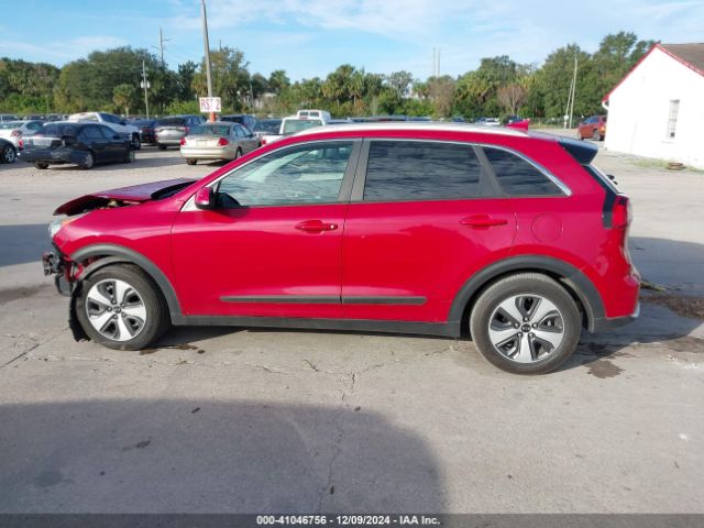 KNDCB3LC0H5090814 KIA NIRO LX