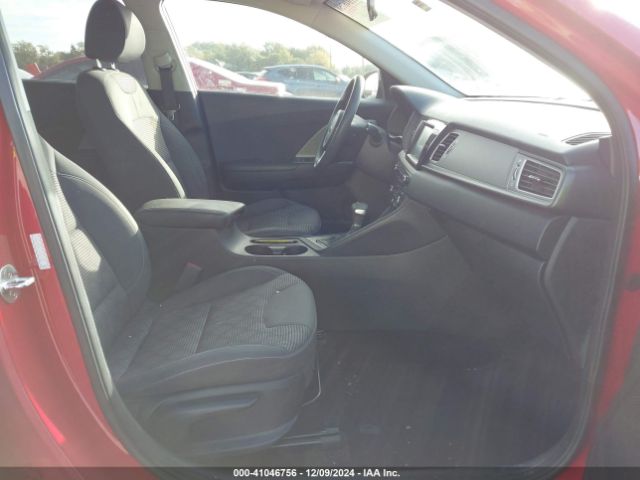 KNDCB3LC0H5090814 KIA NIRO LX