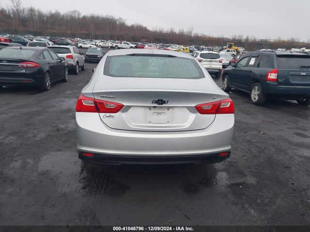 Chevrolet MALIBU LT 2018 1G1ZD5ST6JF123874 Image 16