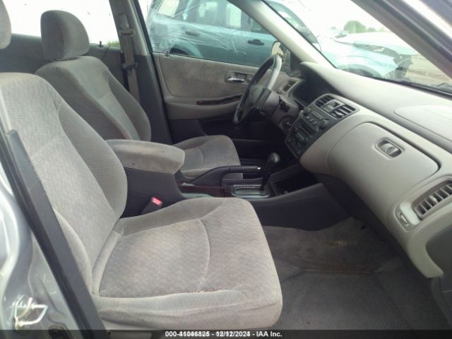 2002 HONDA ACCORD SDN 1HGCG56772A002059 Photo 4