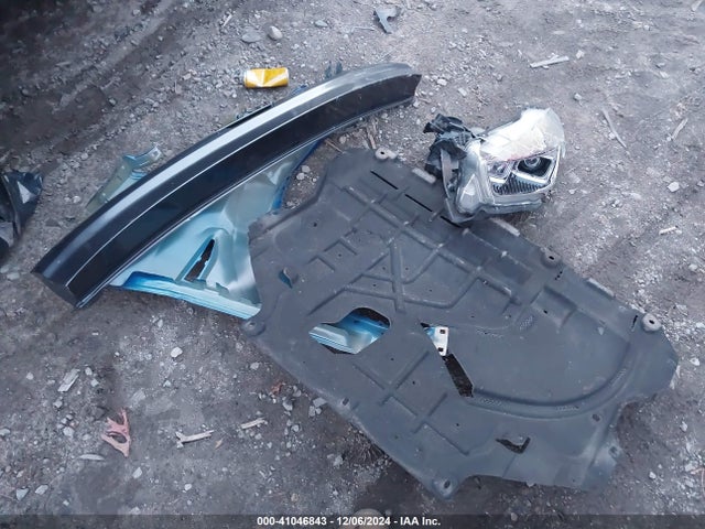 1FMCU9J9XJUB01202 Ford Escape Titanium