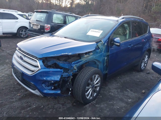1FMCU9J9XJUB01202 Ford Escape Titanium