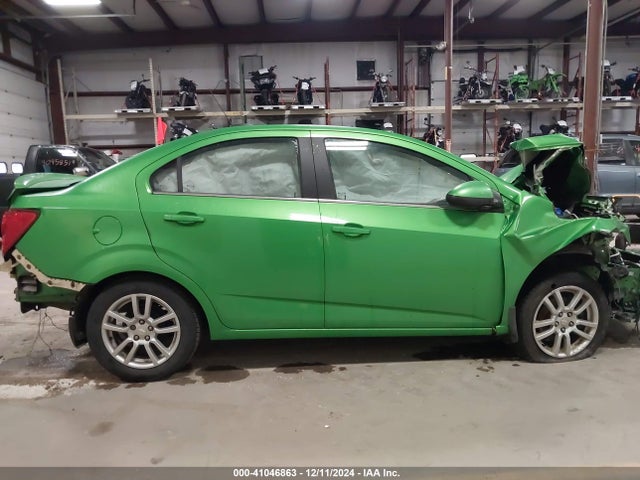 1G1JC5SH9G4148526 Chevrolet Sonic Lt Auto