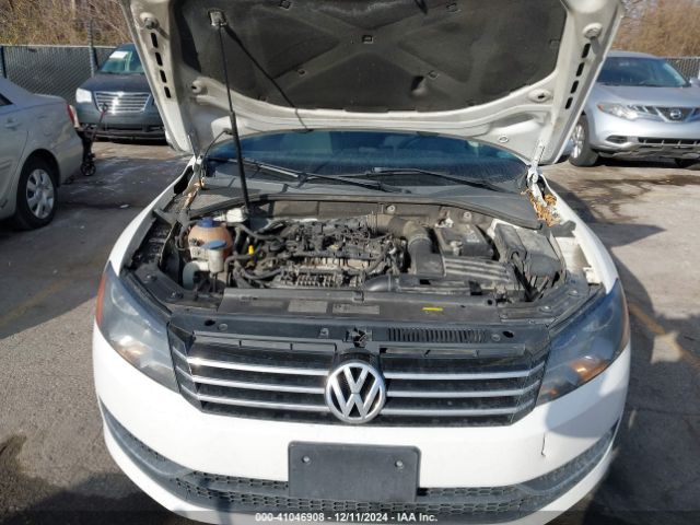 1VWAS7A32EC108865 Volkswagen Passat 1.8t S