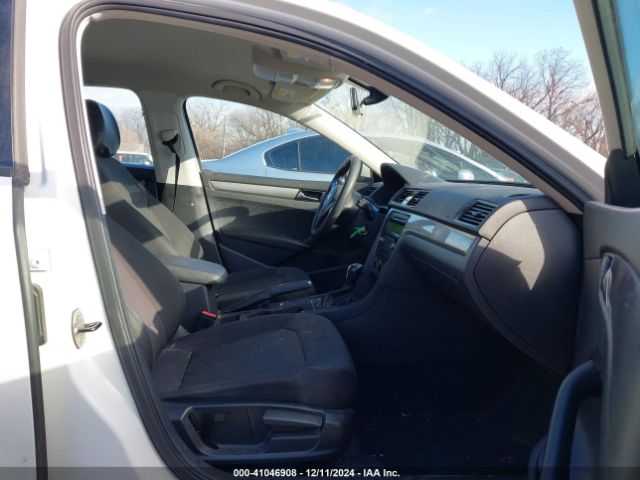 1VWAS7A32EC108865 Volkswagen Passat 1.8t S
