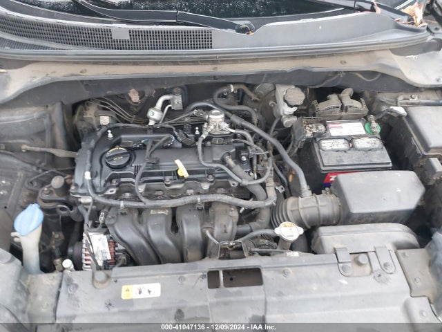 KIA SOUL + 2014 KNDJP3A52E7007414 Image 10