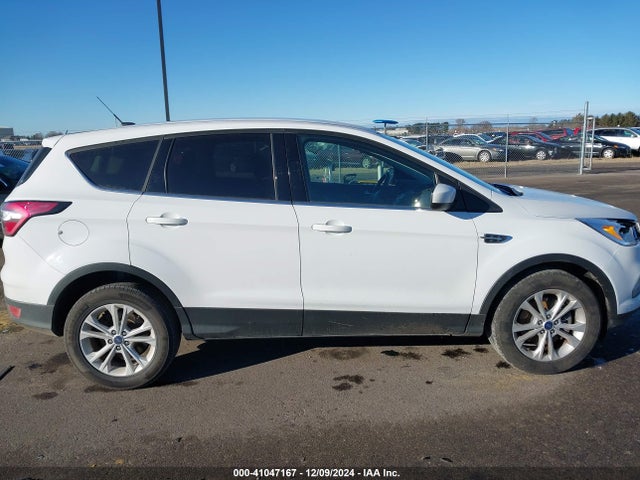 Ford ESCAPE SE 2017 1FMCU9G9XHUD37429 Image 13