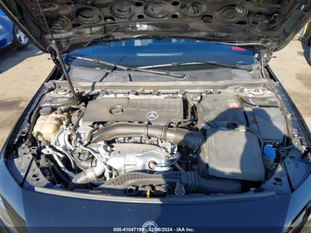 WDD3G4EB4KW021482 Mercedes-Benz A 220