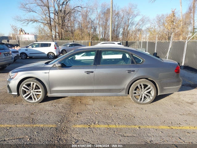 1VWAA7A3XJC029263 Volkswagen Passat 2.0t R-line/2.0t S