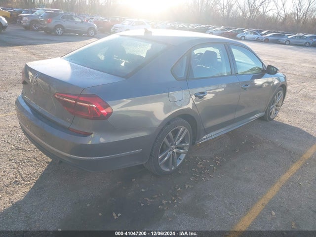 1VWAA7A3XJC029263 Volkswagen Passat 2.0t R-line/2.0t S