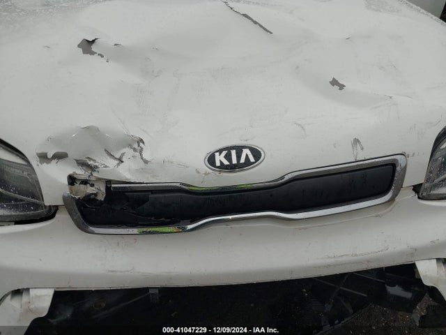 KNDJN2A25G7850273 KIA Soul