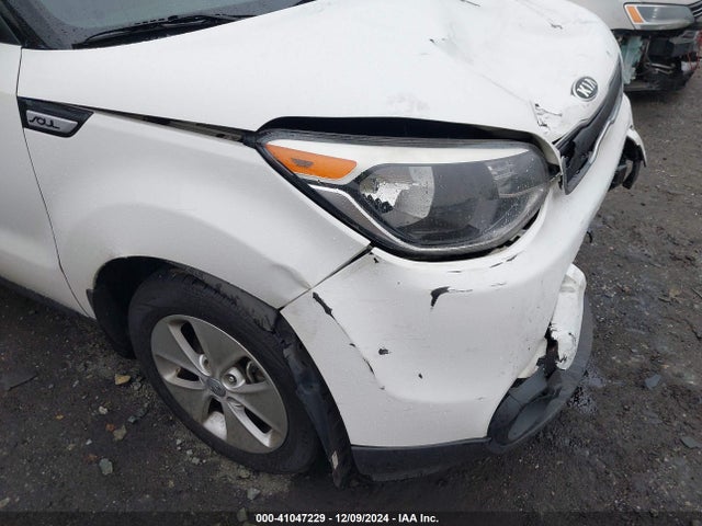 KNDJN2A25G7850273 KIA Soul