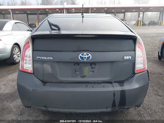 Toyota Prius Two 2014 JTDKN3DU9E0385915 Image 16