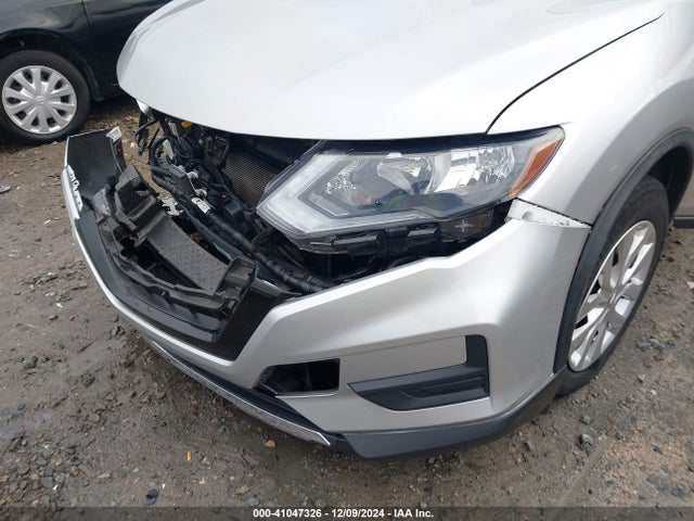 Nissan ROGUE S 2018 KNMAT2MT1JP617797 Image 18