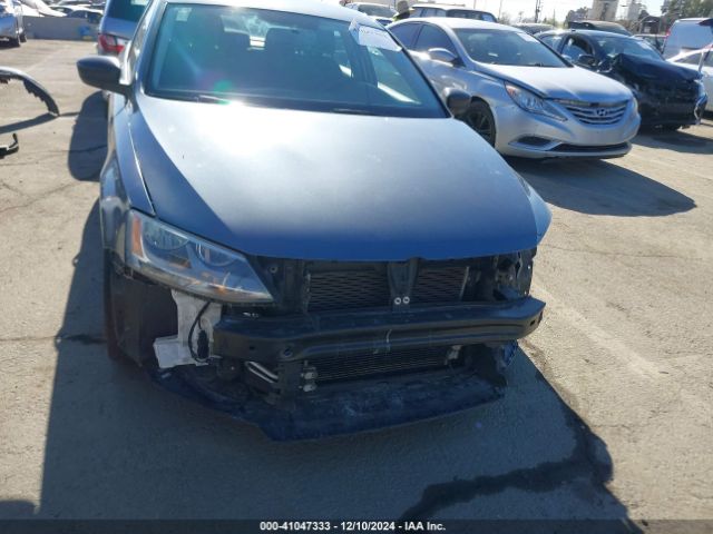 3VW2K7AJXFM215987 Volkswagen Jetta 2.0l S