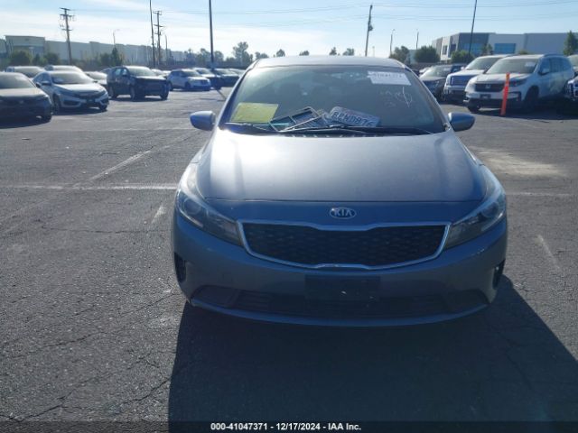 3KPFL4A75JE241274 KIA FORTE S