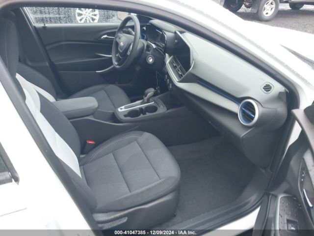 KL77LFEP3SC043616 Chevrolet Trax Fwd Ls