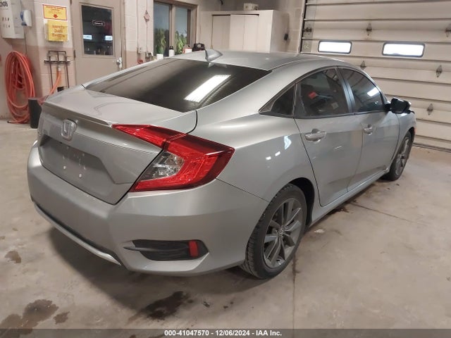 Honda CIVIC EX 2019 19XFC1F35KE009201 Image 4