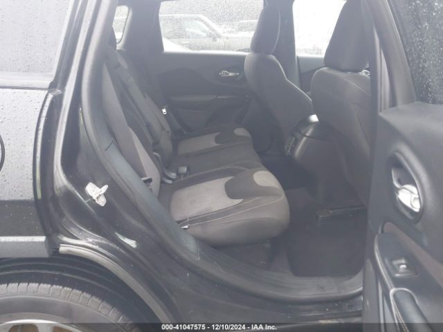 1C4PJMAB3GW193691 Jeep Cherokee Sport