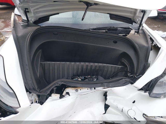 2023 TESLA MODEL 3 5YJ3E1EA3PF652824 Photo 9