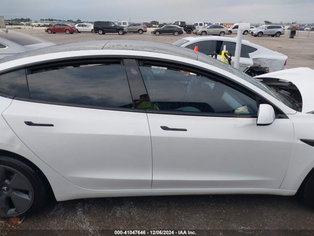 Tesla Model 3 Rear-wheel Drive 2023 5YJ3E1EA3PF652824 Image 12