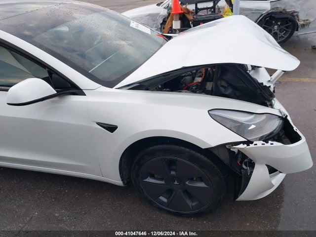Tesla Model 3 Rear-wheel Drive 2023 5YJ3E1EA3PF652824 Image 18
