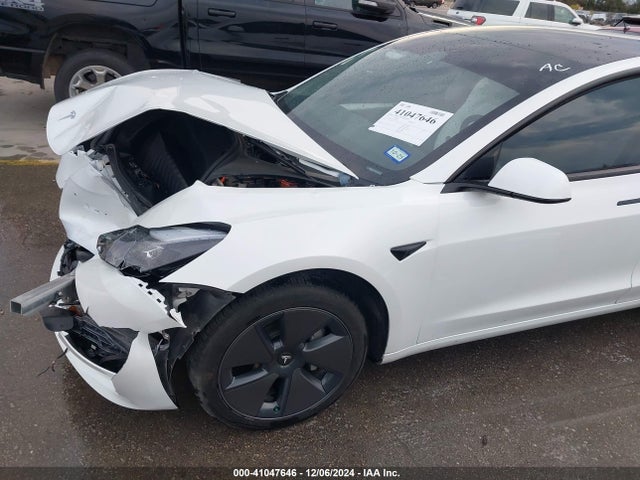 Tesla Model 3 Rear-wheel Drive 2023 5YJ3E1EA3PF652824 Image 19