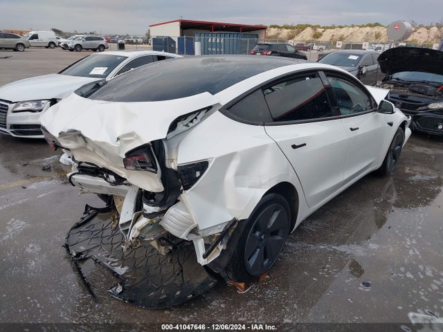 2023 TESLA MODEL 3 5YJ3E1EA3PF652824 Photo 3