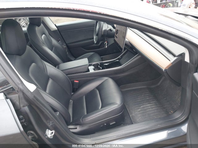 2020 TESLA MODEL 3 5YJ3E1EB6LF793535 Photo 4
