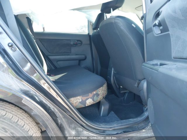 JTLZE4FE5FJ080566 Scion Xb 686 Parklan Edition