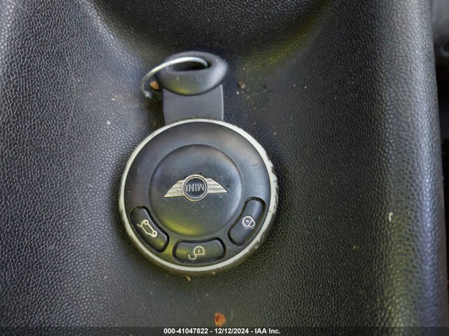 2009 MINI COOPER S WMWMS33569TG88859 Photo 10
