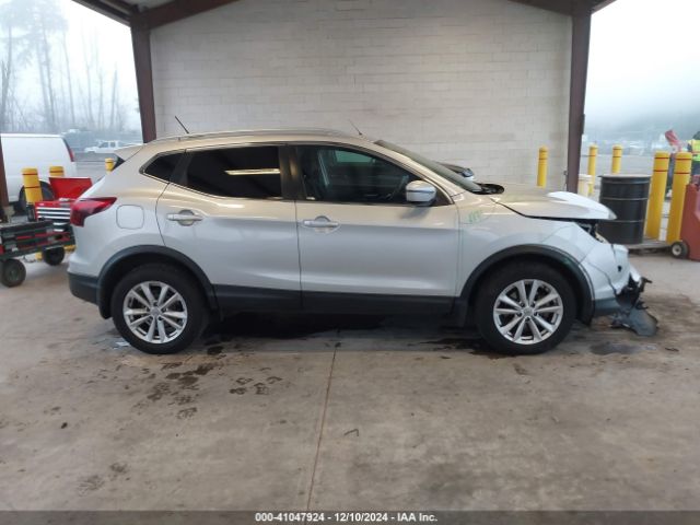 JN1BJ1CR1HW107334 Nissan Rogue Sport Sv